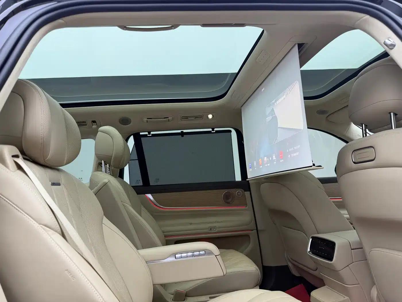 Wenjie M9 2024 Range Extended Ultra Edition 42kWh 6-Seater — миниатюра 24