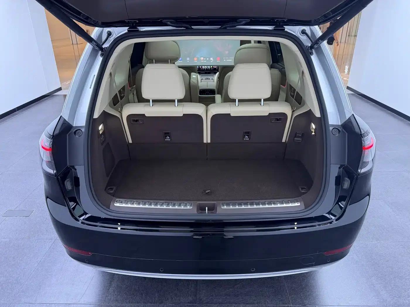 Wenjie M9 2024 Range Extended Ultra Edition 42kWh 6-Seater — миниатюра 25