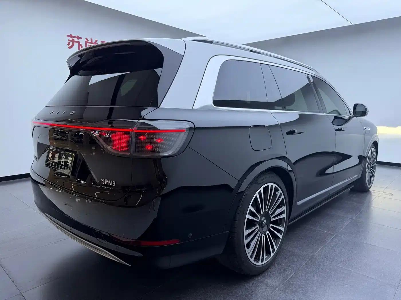 Wenjie M9 2024 Range Extended Ultra Edition 42kWh 6-Seater — миниатюра 4