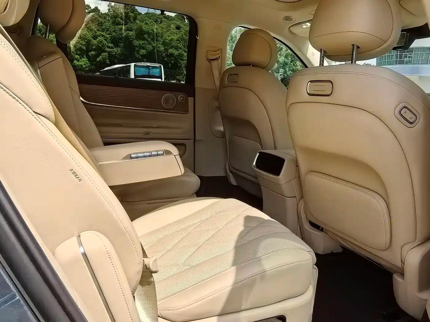 Wenjie M9 2024 Range Extended Ultra Edition 42kWh 6-Seater — миниатюра 12