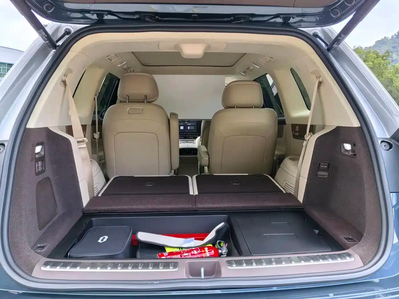 Wenjie M9 2024 Range Extended Ultra Edition 42kWh 6-Seater — миниатюра 16