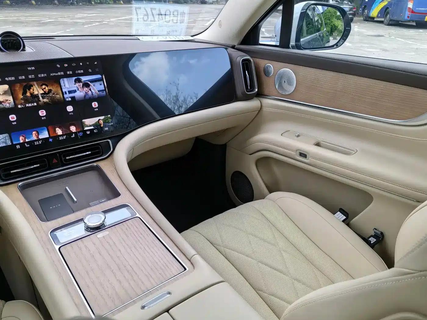 Wenjie M9 2024 Range Extended Ultra Edition 42kWh 6-Seater — миниатюра 17