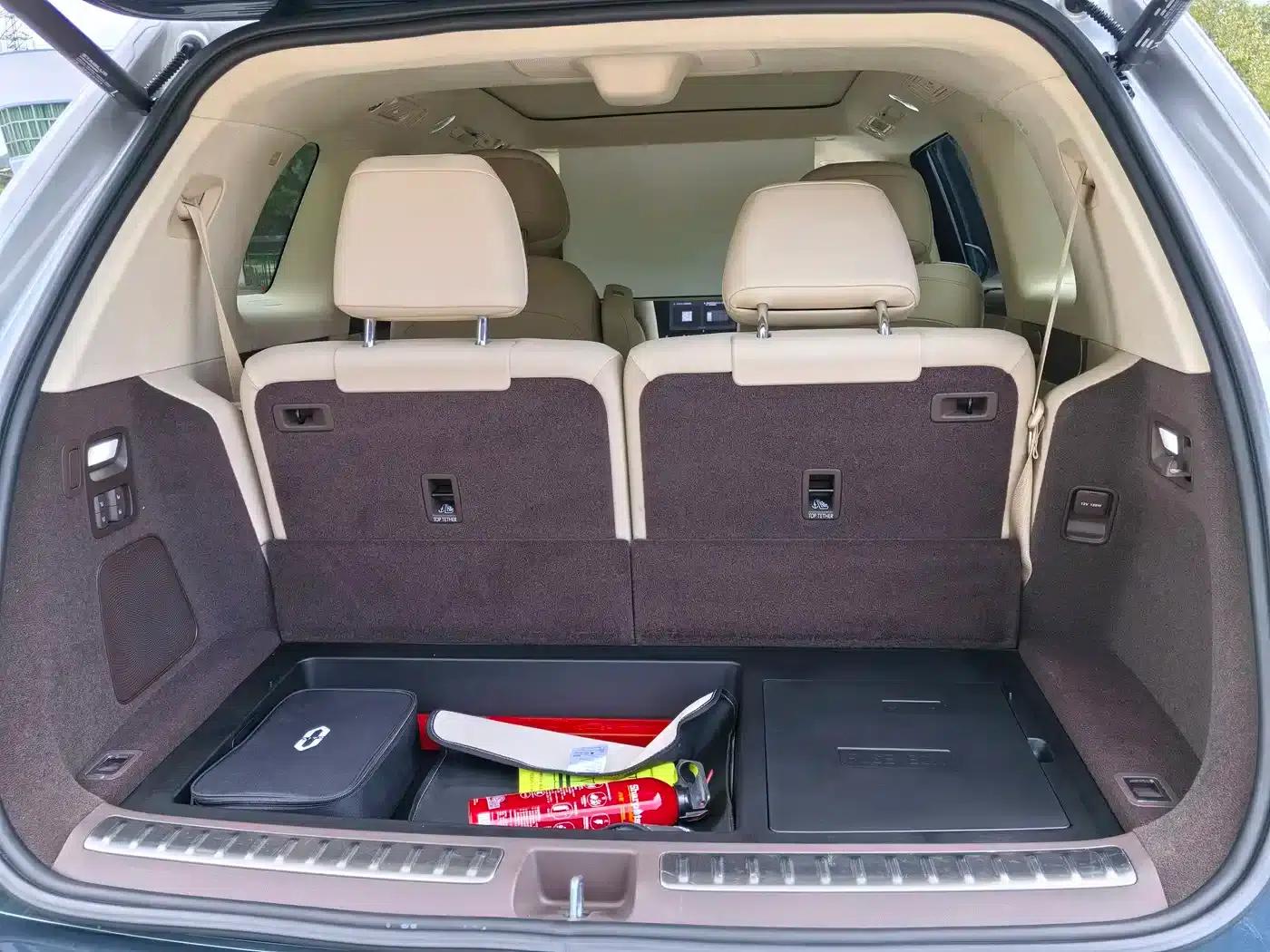Wenjie M9 2024 Range Extended Ultra Edition 42kWh 6-Seater — миниатюра 21