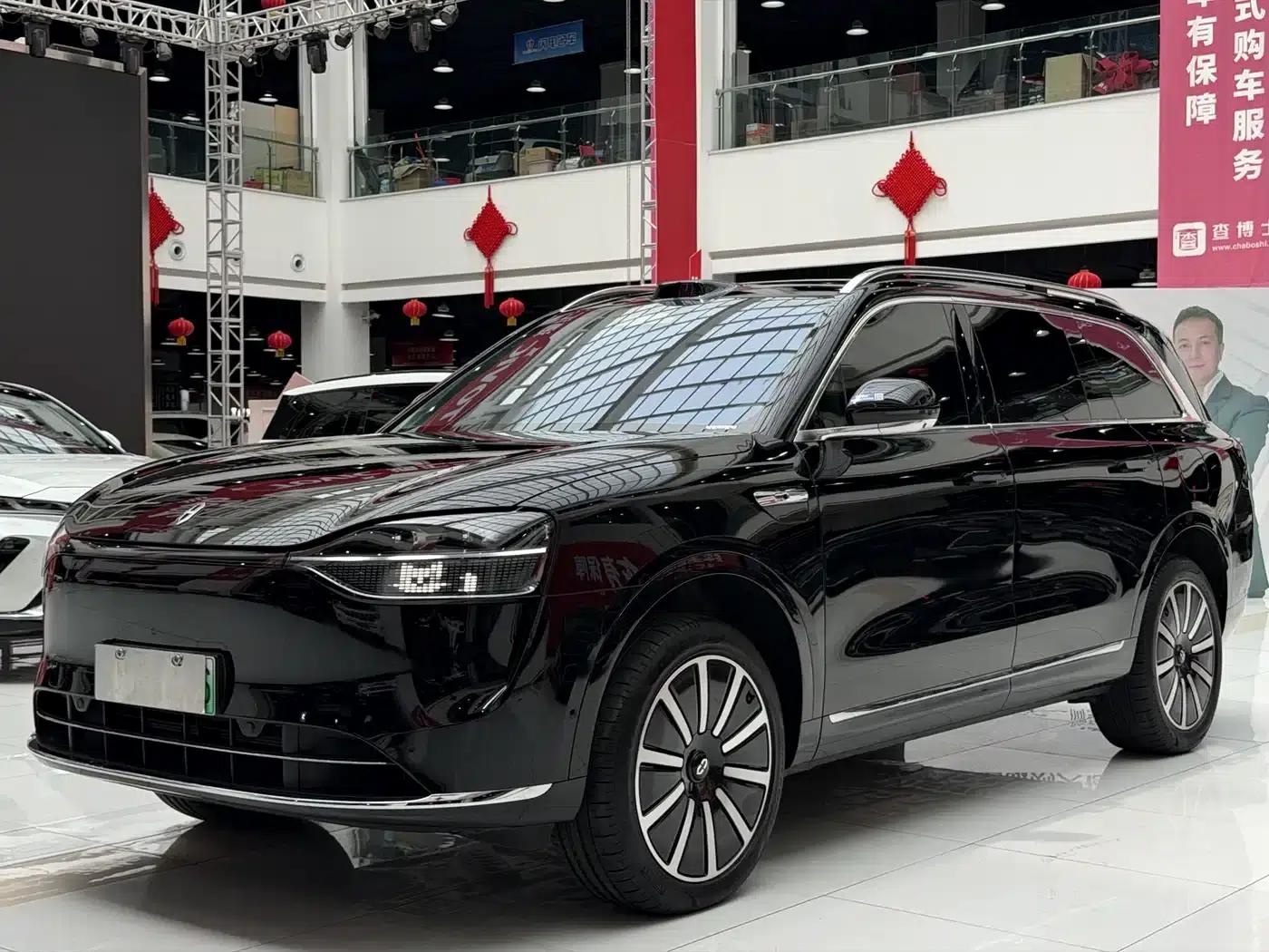 Wenjie M9 2024 Range Extended Ultra Edition 52kWh 6-Seater — миниатюра 1