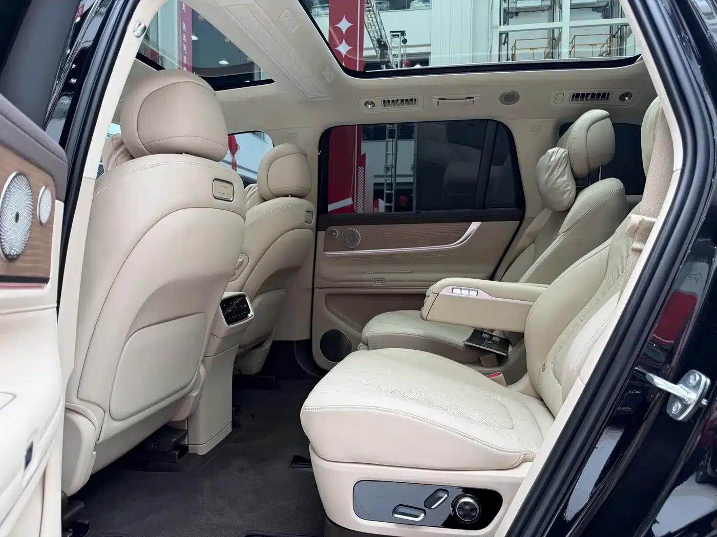Wenjie M9 2024 Range Extended Ultra Edition 52kWh 6-Seater — миниатюра 9