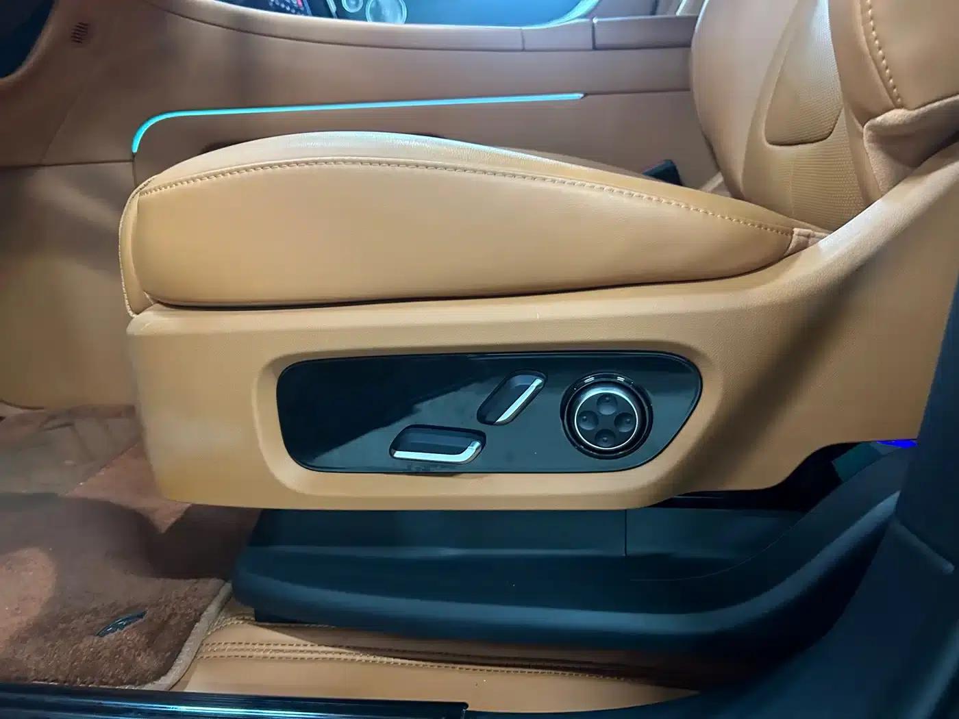Wenjie M9 2024 Range Extended Ultra Edition 52kWh 6-Seater — миниатюра 18