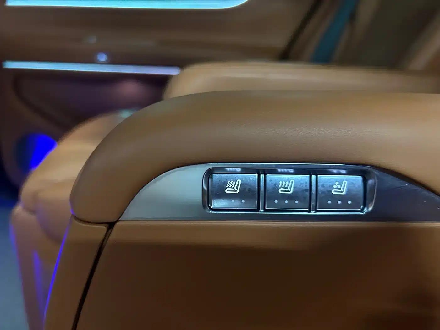 Wenjie M9 2024 Range Extended Ultra Edition 52kWh 6-Seater — миниатюра 25