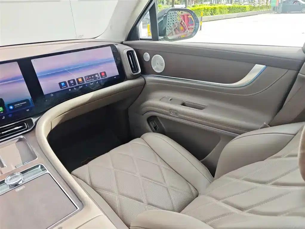 Wenjie M9 2025 Pure Electric Ultra Edition (100kWh, 6-seater, 192-line LiDAR) — миниатюра 15