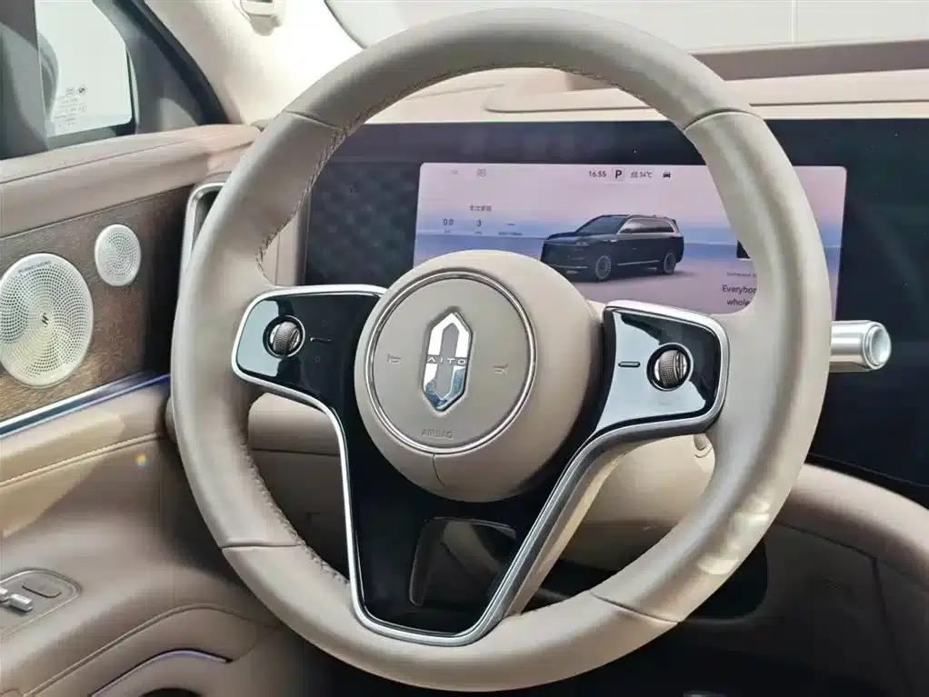 Wenjie M9 2025 Pure Electric Ultra Edition (100kWh, 6-seater, 192-line LiDAR) — миниатюра 16