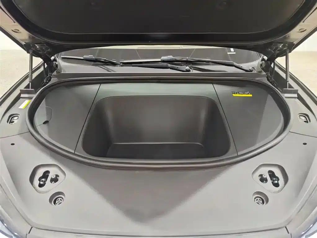 Wenjie M9 2025 Pure Electric Ultra Edition (100kWh, 6-seater, 192-line LiDAR) — миниатюра 29