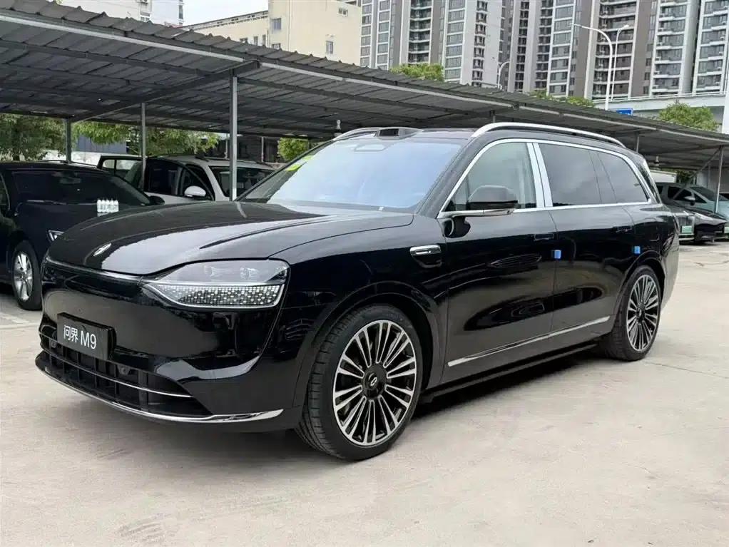 Wenjie M9 2025 Extended Range Max Edition 52kWh 6-Seat Version (896-line LiDAR) — миниатюра 1
