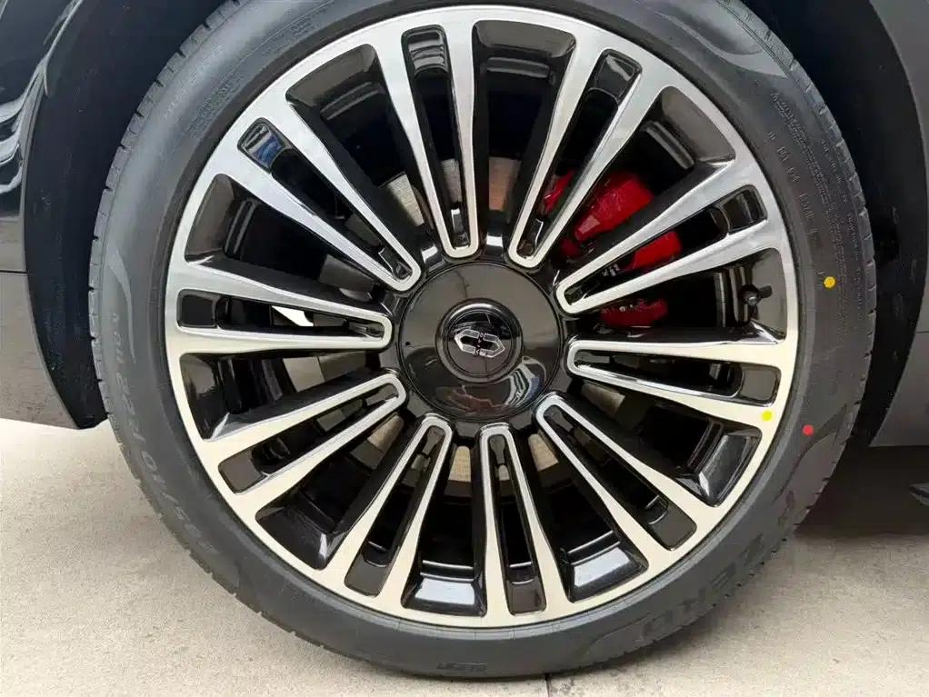 Wenjie M9 2025 Extended Range Max Edition 52kWh 6-Seat Version (896-line LiDAR) — миниатюра 11