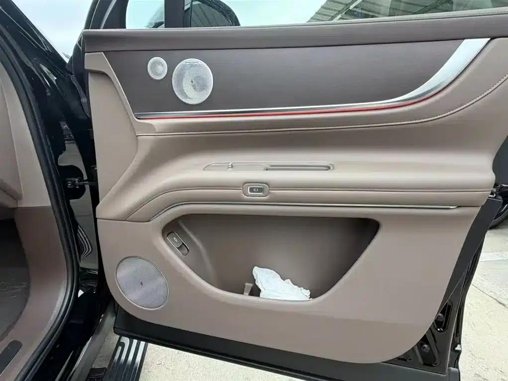 Wenjie M9 2025 Extended Range Max Edition 52kWh 6-Seat Version (896-line LiDAR) — миниатюра 12