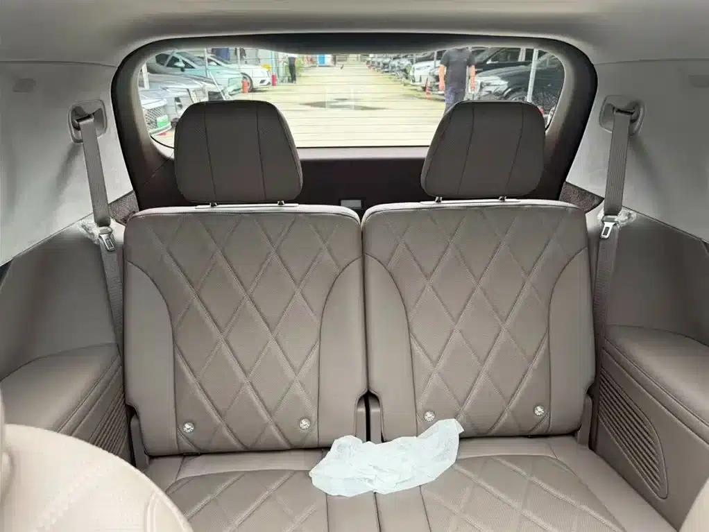 Wenjie M9 2025 Extended Range Max Edition 52kWh 6-Seat Version (896-line LiDAR) — миниатюра 22
