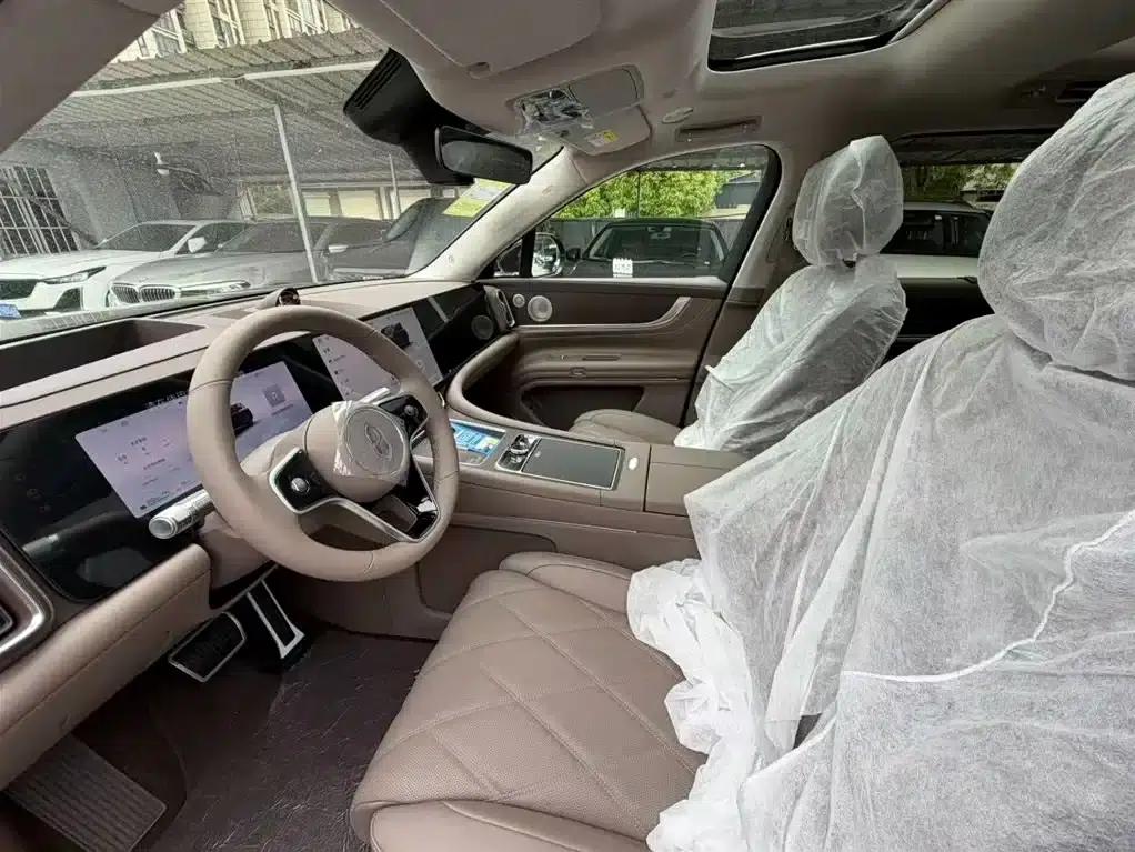 Wenjie M9 2025 Extended Range Max Edition 52kWh 6-Seat Version (896-line LiDAR) — миниатюра 4