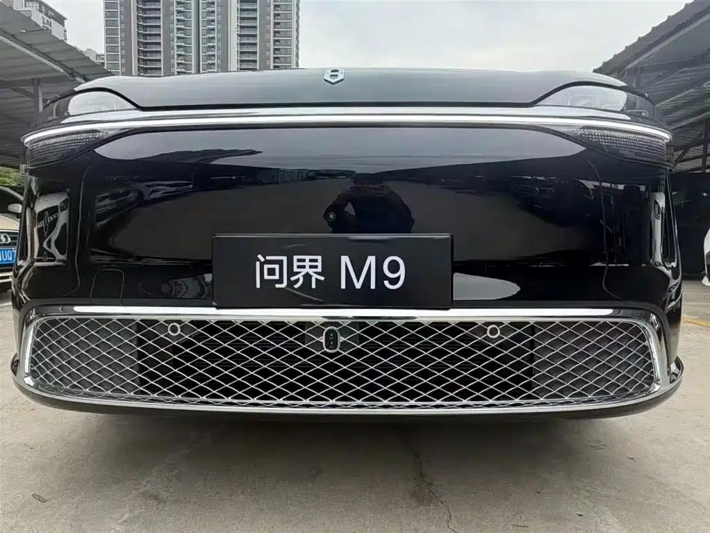 Wenjie M9 2026 Model Extended Range Max+ 6-Seater — миниатюра 13