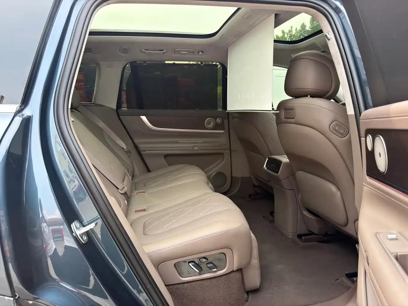Wenjie M9 2024 Range Extended Ultra Edition 52kWh 5-Seater — миниатюра 13