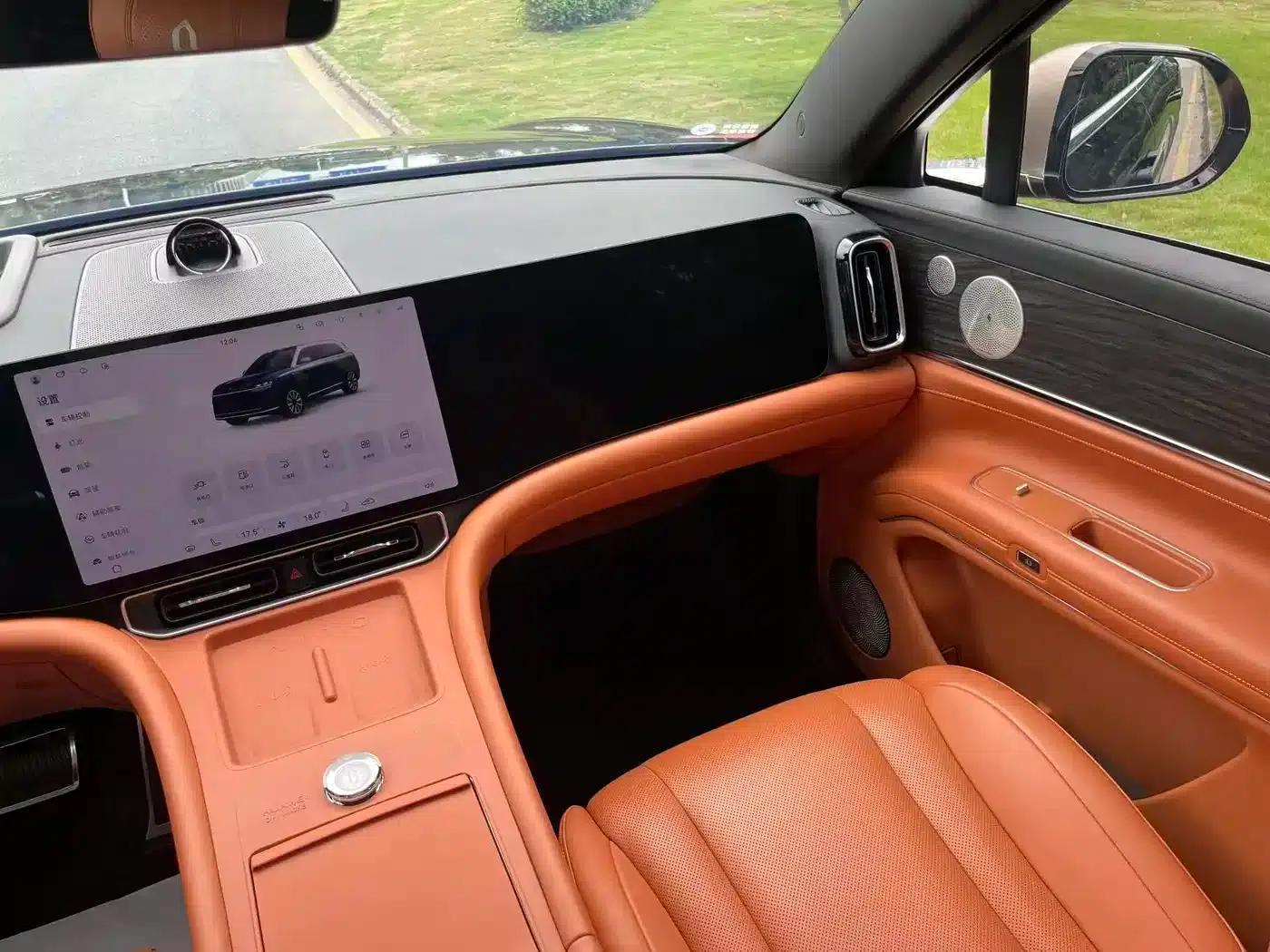 Wenjie M9 2024 Range Extended Ultra Edition 42kWh 6-Seater — миниатюра 14
