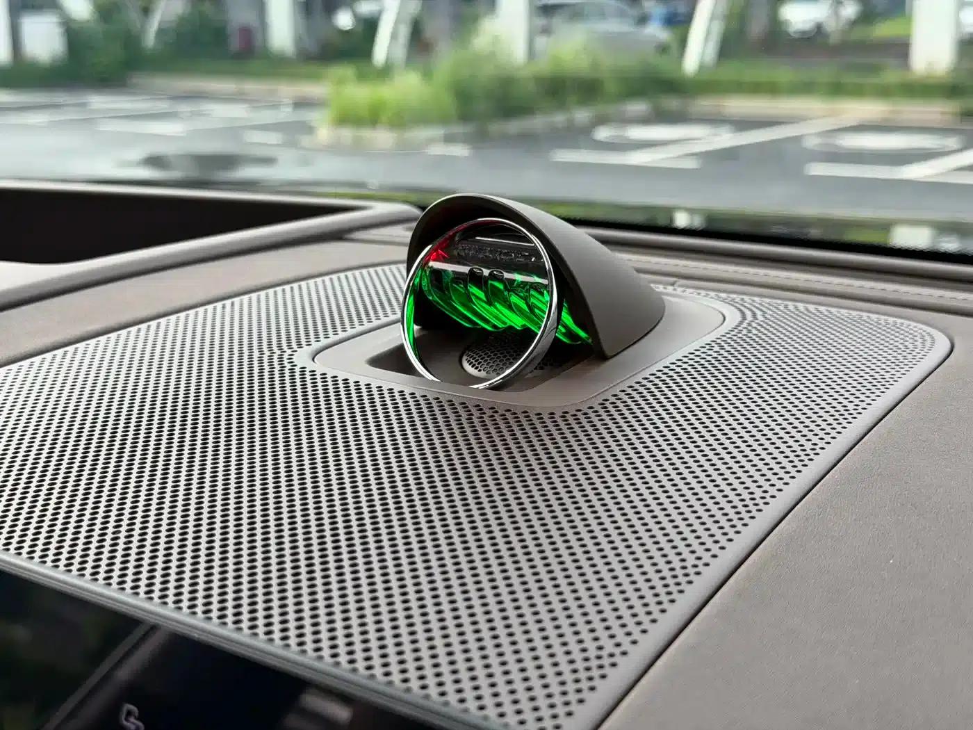 Wenjie M9 2025 Ultra Extended Range Edition 52kWh 6-Seat Version (192-line LiDAR) — миниатюра 15