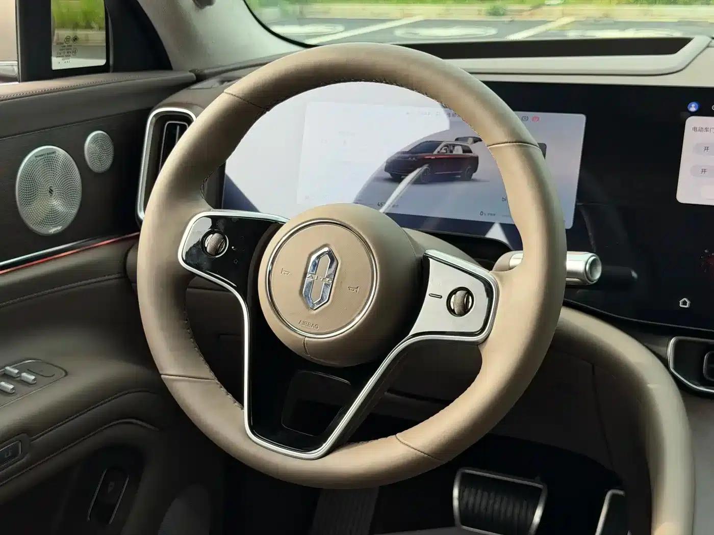 Wenjie M9 2025 Ultra Extended Range Edition 52kWh 6-Seat Version (192-line LiDAR) — миниатюра 16