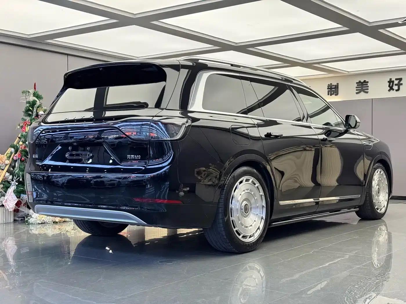 Wenjie M9 2024 Range Extended Ultra Edition 52kWh 6-Seater — миниатюра 13