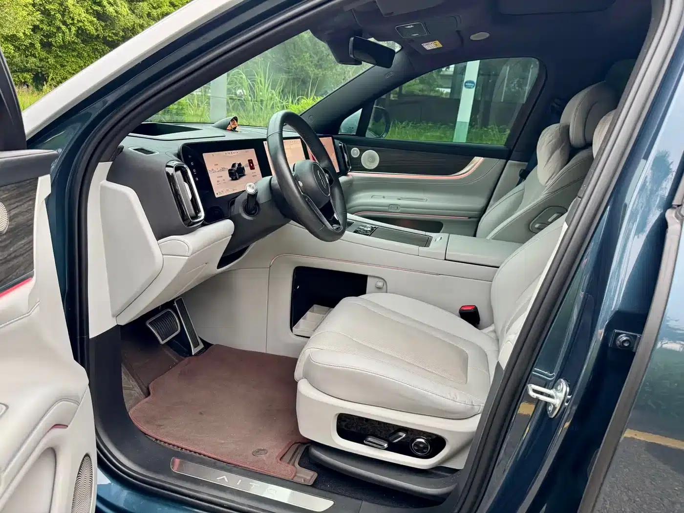 Wenjie M9 2024 Range Extended Ultra Edition 42kWh 6-Seater — миниатюра 4