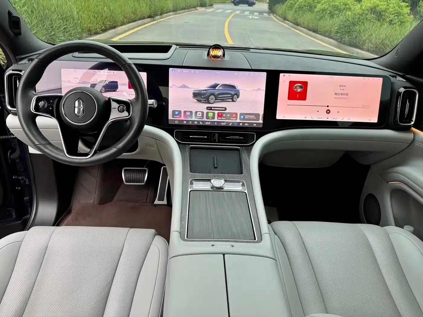 Wenjie M9 2024 Range Extended Ultra Edition 42kWh 6-Seater — миниатюра 5