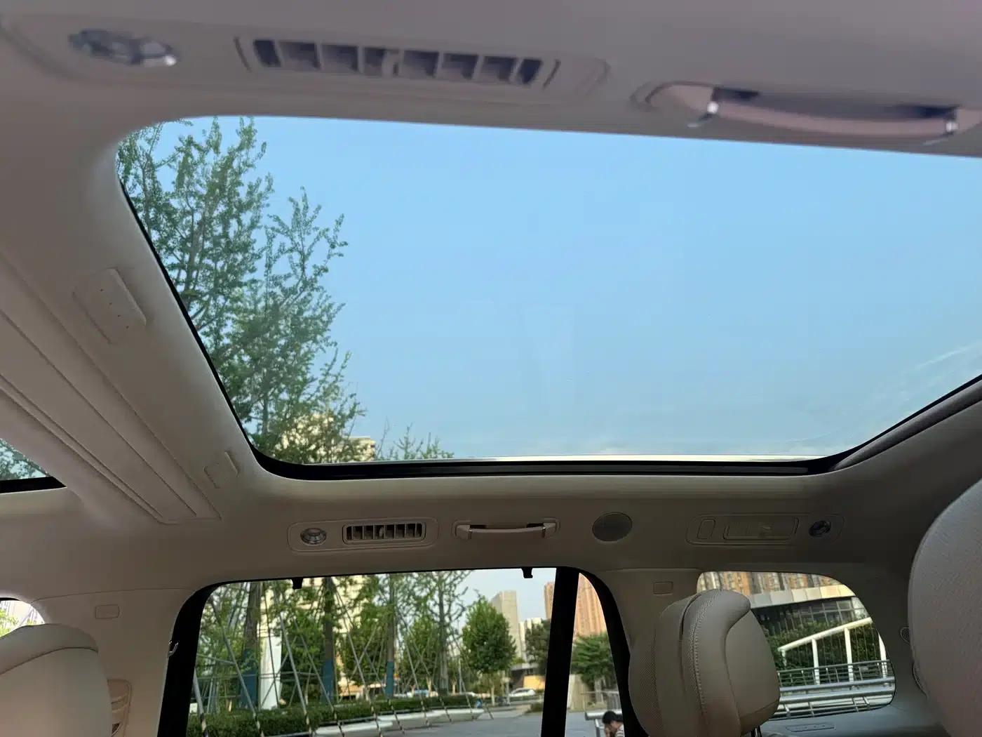 Wenjie M9 2024 Range Extended Ultra Edition 52kWh 6-Seater — миниатюра 14