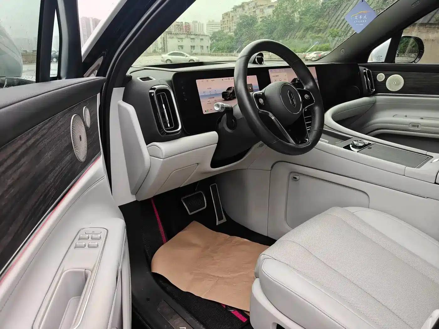 Wenjie M9 2024 Range Extended Ultra Edition 42kWh 6-Seater — миниатюра 11