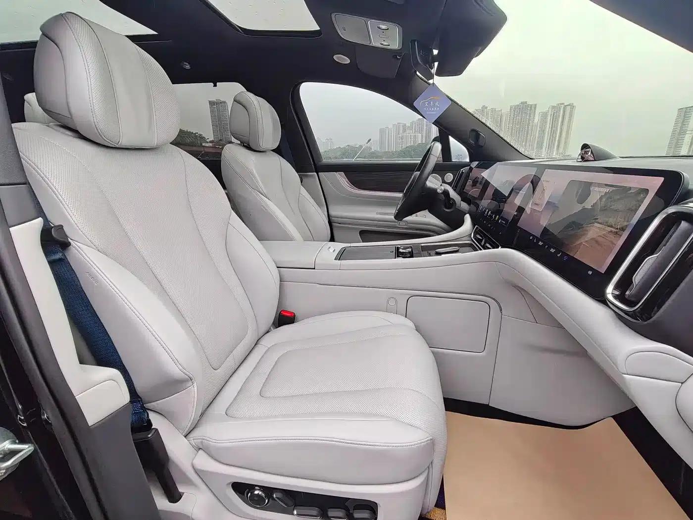 Wenjie M9 2024 Range Extended Ultra Edition 42kWh 6-Seater — миниатюра 25