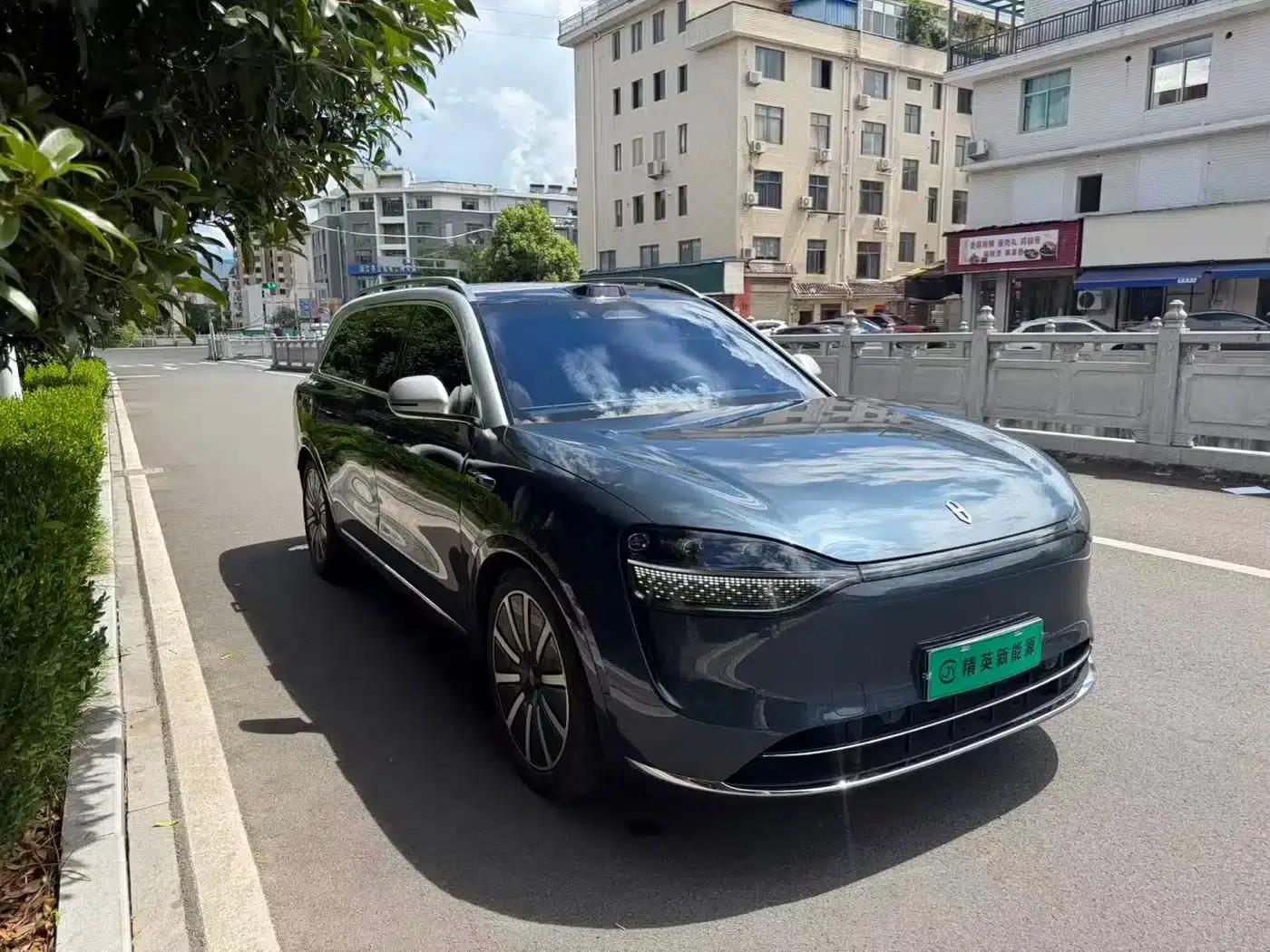 Wenjie M9 2024 Range Extended Ultra Edition 42kWh 6-Seater — миниатюра 2
