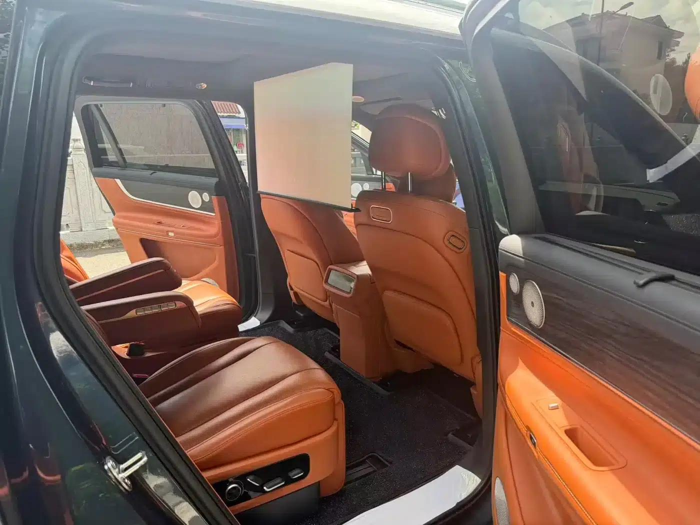 Wenjie M9 2024 Range Extended Ultra Edition 42kWh 6-Seater — миниатюра 11