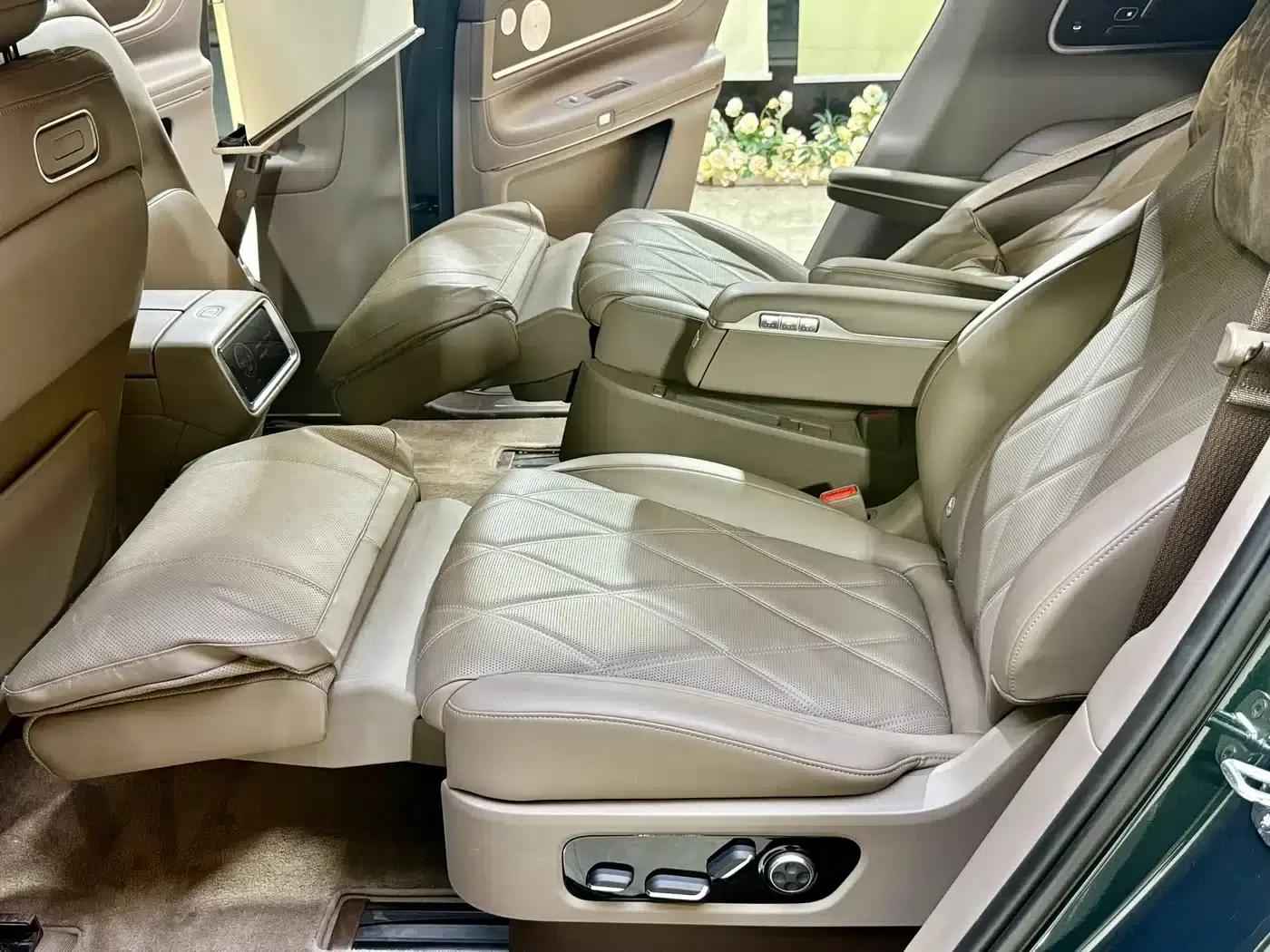 Wenjie M9 2025 Pure Electric Max Edition 100kWh 6-Seater Version (192-line LiDAR) — миниатюра 11