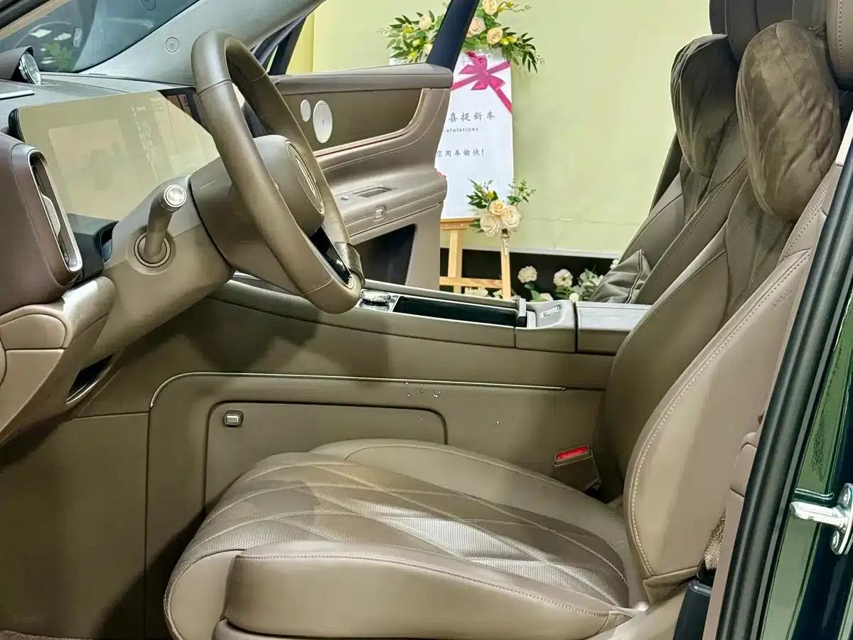 Wenjie M9 2025 Pure Electric Max Edition 100kWh 6-Seater Version (192-line LiDAR) — миниатюра 4