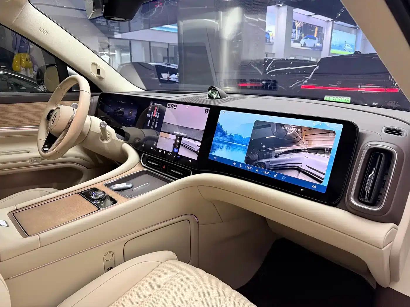 Wenjie M9 2024 Range Extended Max Edition 42kWh 6-Seater — миниатюра 12