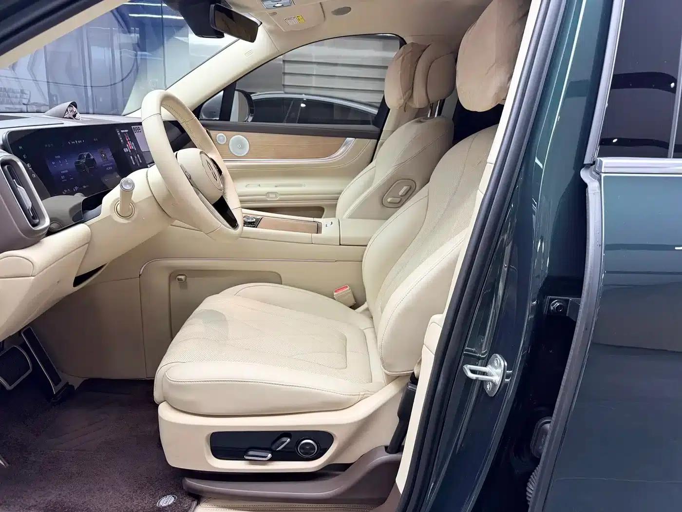 Wenjie M9 2024 Range Extended Max Edition 42kWh 6-Seater — миниатюра 5