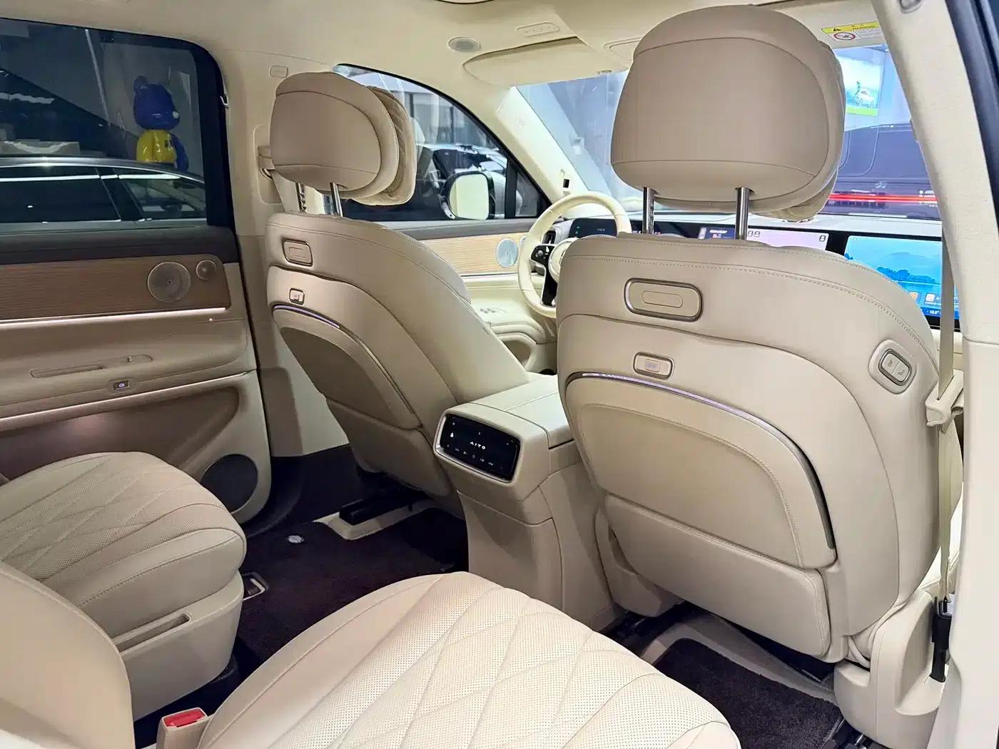 Wenjie M9 2024 Range Extended Max Edition 42kWh 6-Seater — миниатюра 7