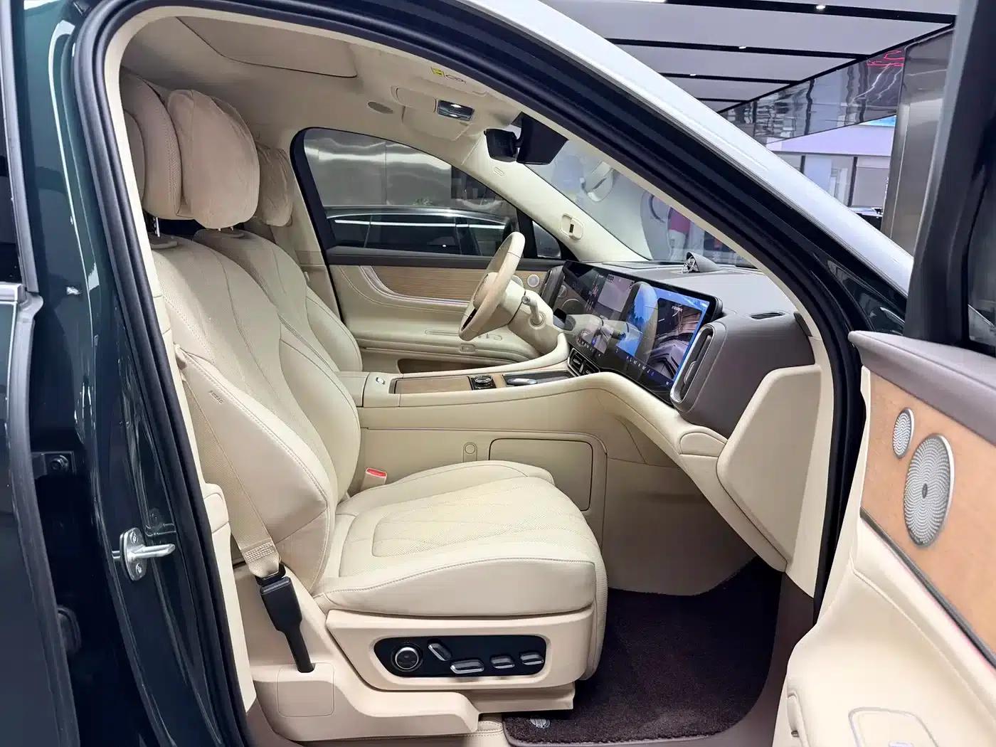 Wenjie M9 2024 Range Extended Max Edition 42kWh 6-Seater — миниатюра 8