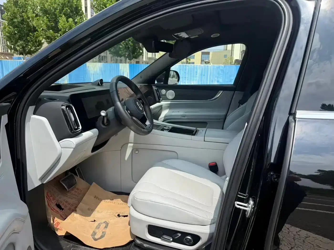 Wenjie M9 2024 Range Extended Max Edition 42kWh 5-Seater — миниатюра 4