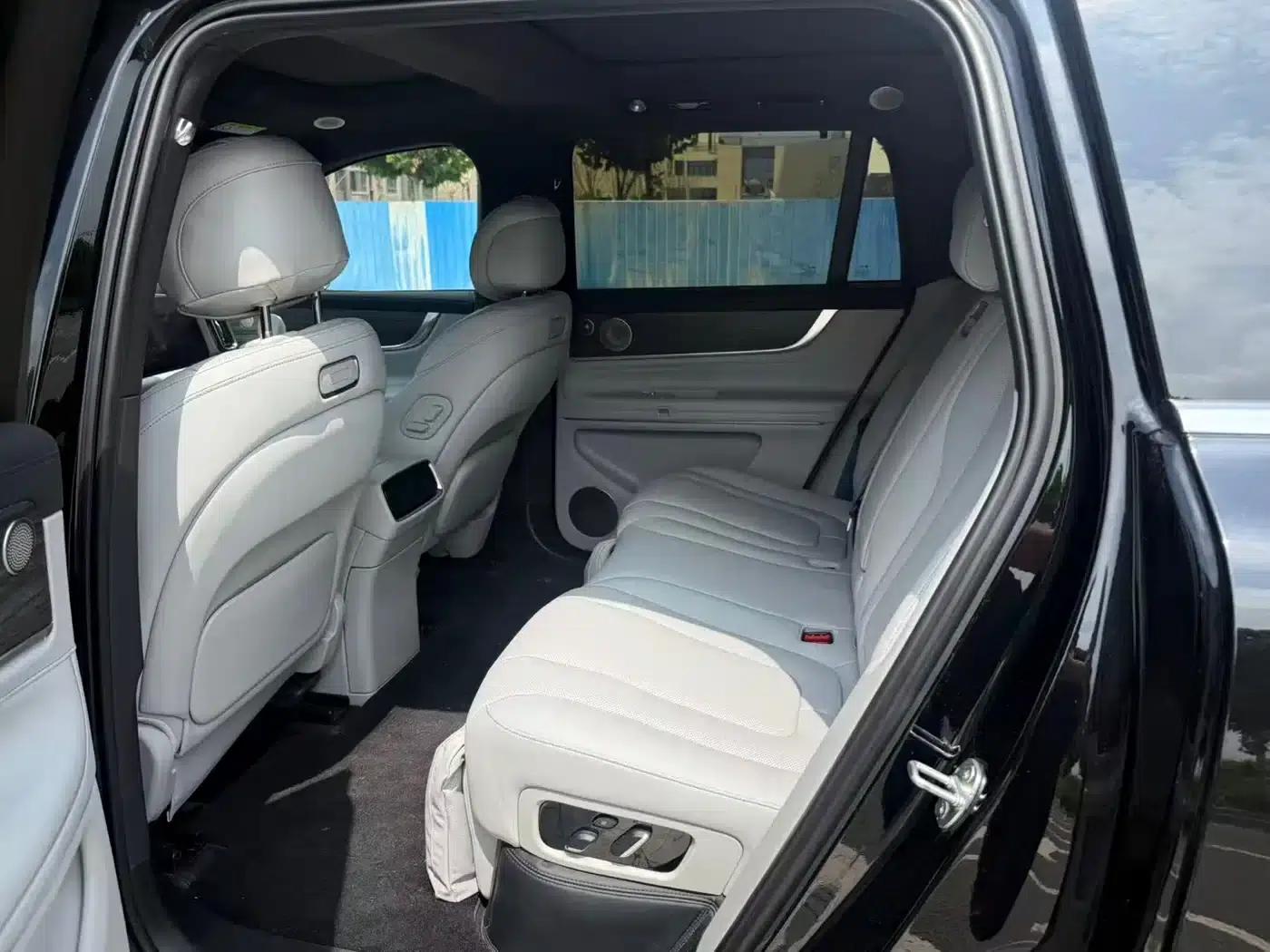 Wenjie M9 2024 Range Extended Max Edition 42kWh 5-Seater — миниатюра 6