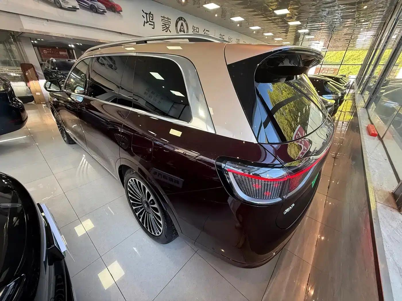 Wenjie M9 2025 Ultra Extended Range Edition (52kWh, 6-seater, 192-line LiDAR) — миниатюра 11