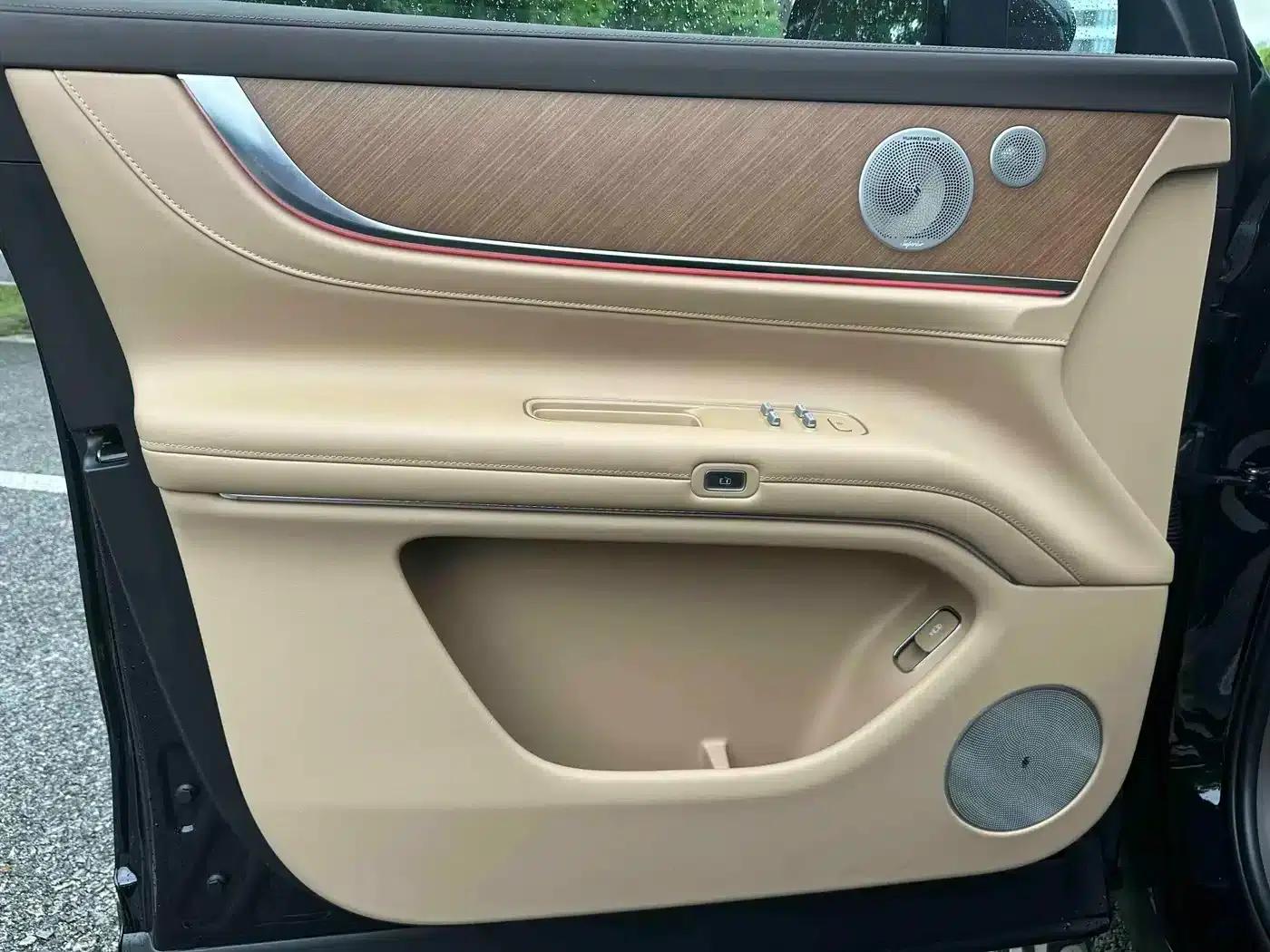 Wenjie M9 2025 Extended Range Max Edition (52kWh, 6-seater, 192-line LiDAR) — миниатюра 9