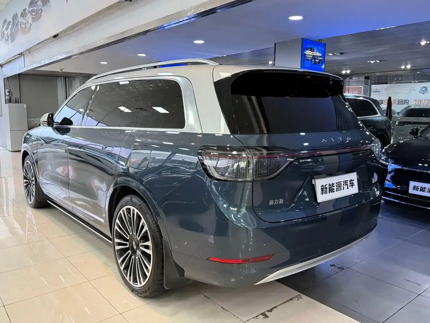 Wenjie M9 2024 Range Extended Ultra Edition 52kWh 6-Seater — миниатюра 4