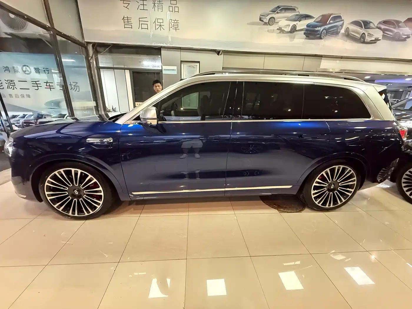 Wenjie M9 2025 Ultra Extended Range Edition (52kWh, 6-seater, 192-line LiDAR) — миниатюра 4