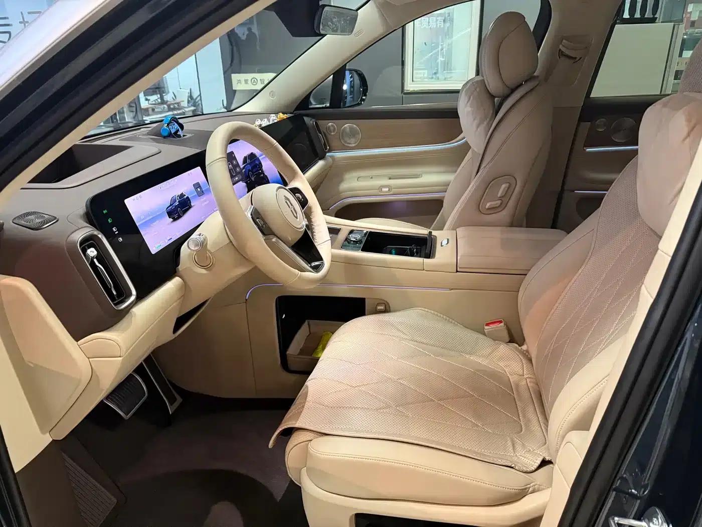 Wenjie M9 2025 Ultra Extended Range Edition (52kWh, 6-seater, 192-line LiDAR) — миниатюра 5
