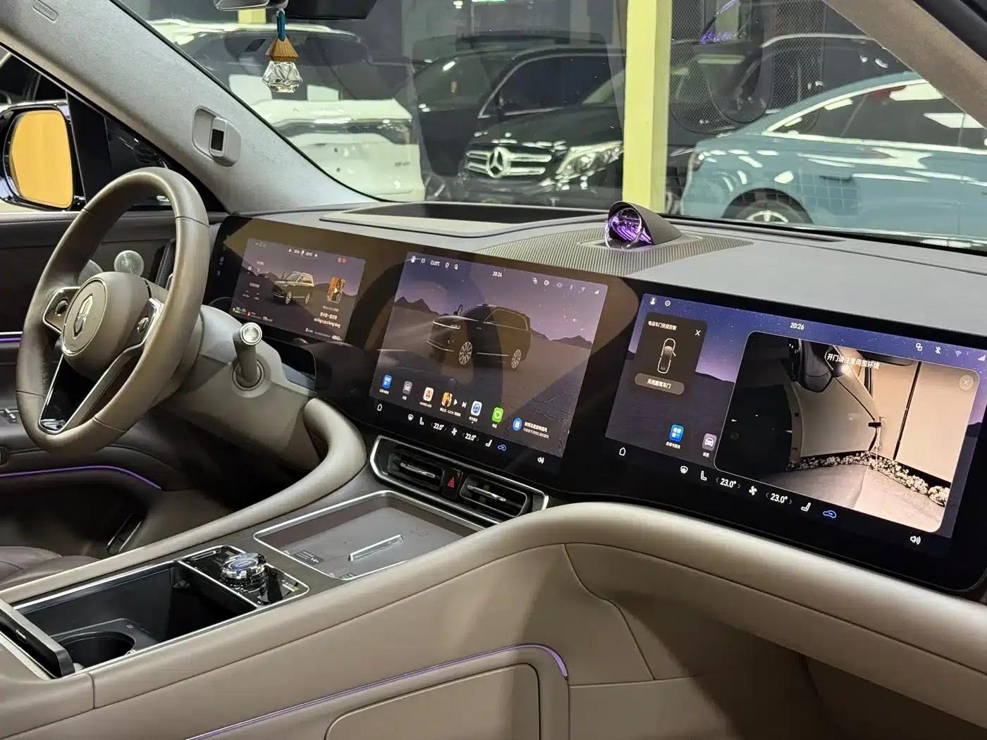 Wenjie M9 2025 Ultra Extended Range Edition (52kWh, 6-seater, 192-line LiDAR) — миниатюра 12
