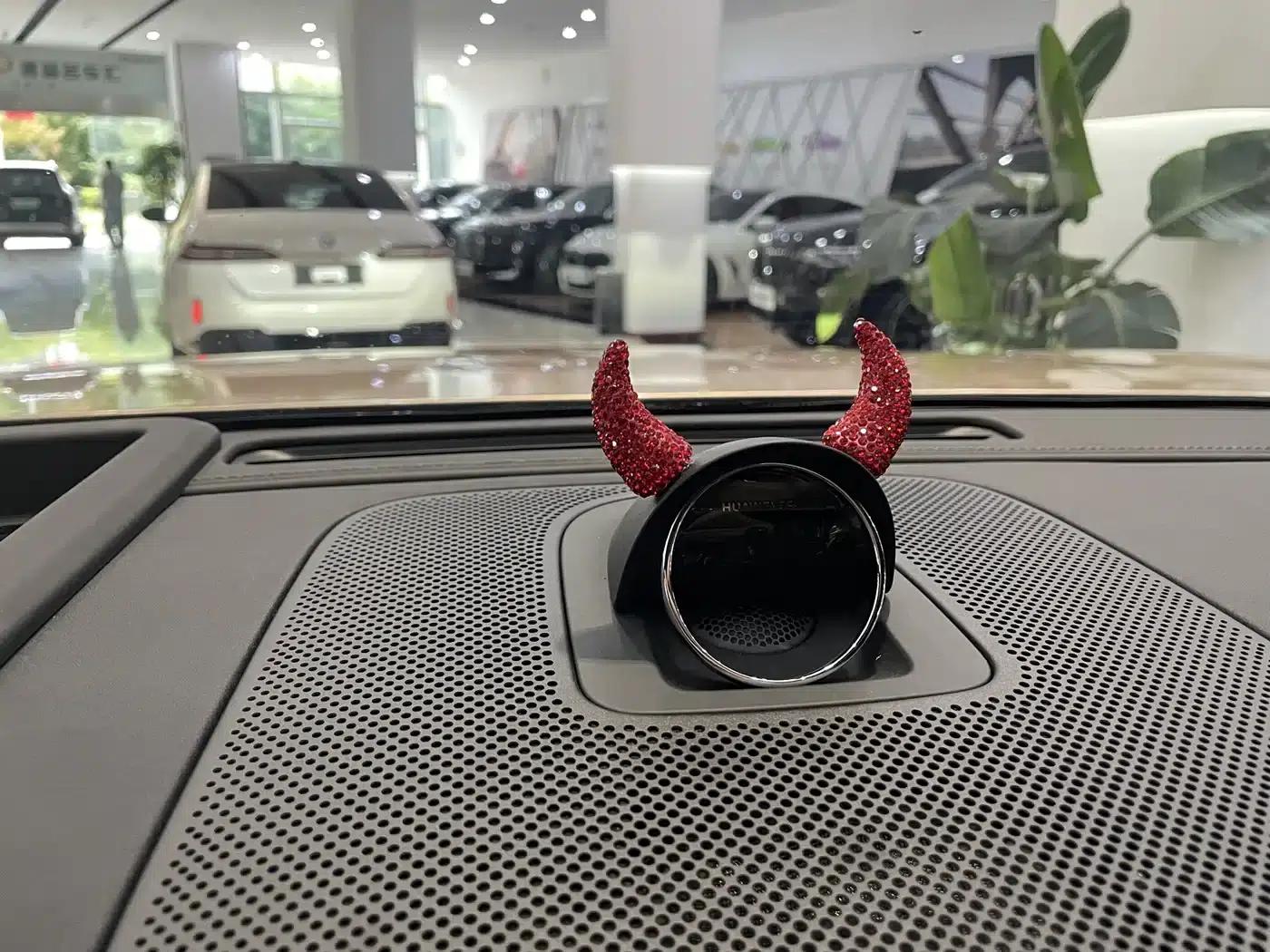 Wenjie M9 2024 Range Extended Ultra Edition 42kWh 6-Seater — миниатюра 20