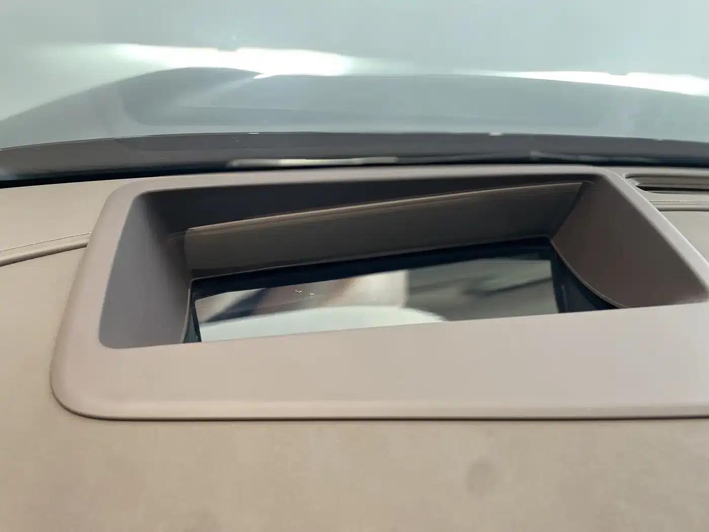 Wenjie M9 2024 Range Extended Ultra Edition 52kWh 6-Seater — миниатюра 18
