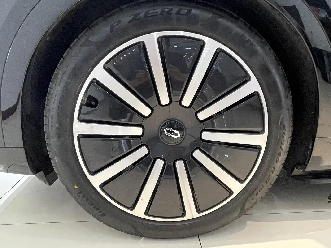 Wenjie M9 2024 Range Extended Ultra Edition 52kWh 6-Seater — миниатюра 9