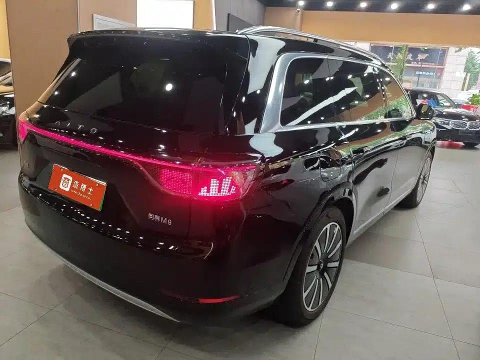 Wenjie M9 2024 Range Extended Ultra Edition 42kWh 6-Seater — миниатюра 3